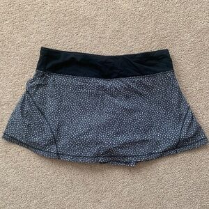 Lululemon athletic skirt, size 6, black & white dot pattern